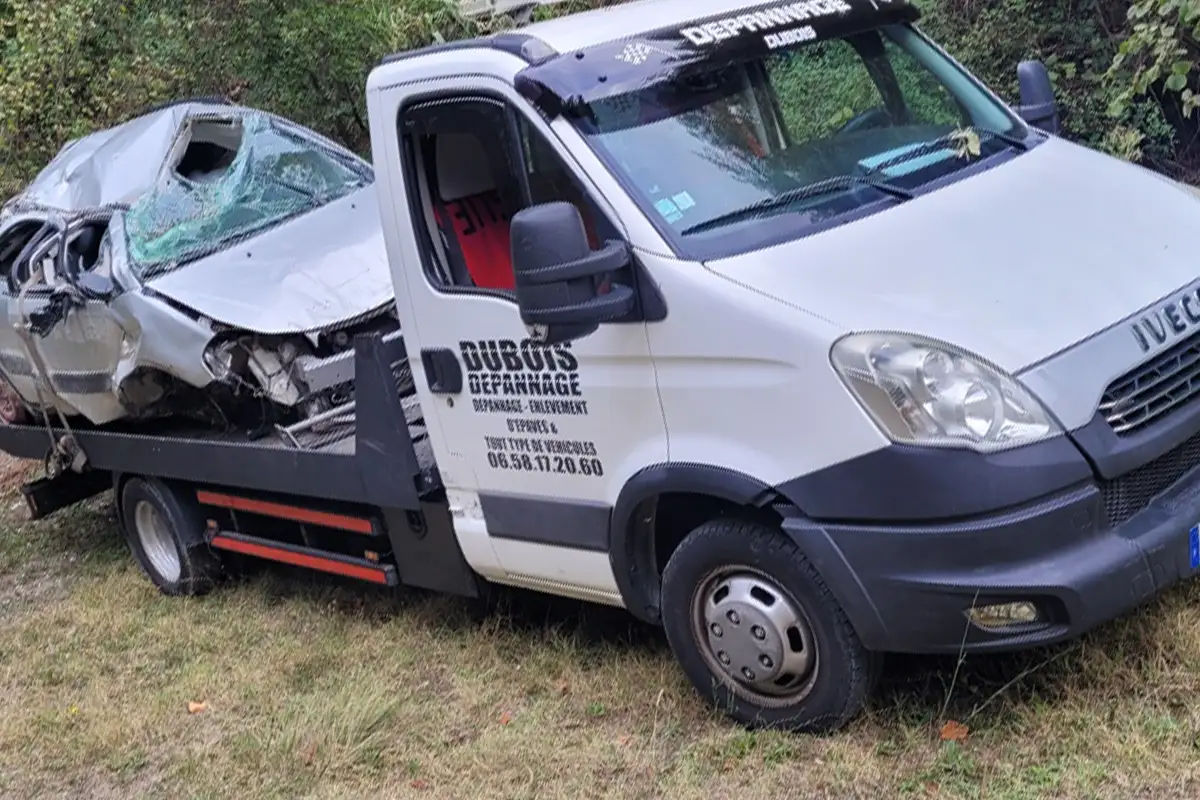 Enlèvement d’épave à Menton dans les Alpes-Maritimes