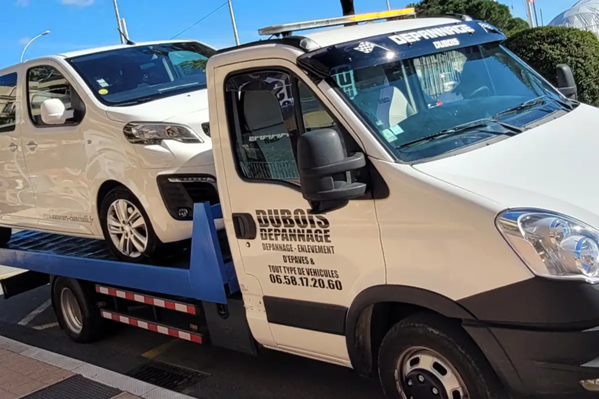 Remorquage de camionnette à Nice dans les Alpes-Maritimes (06)