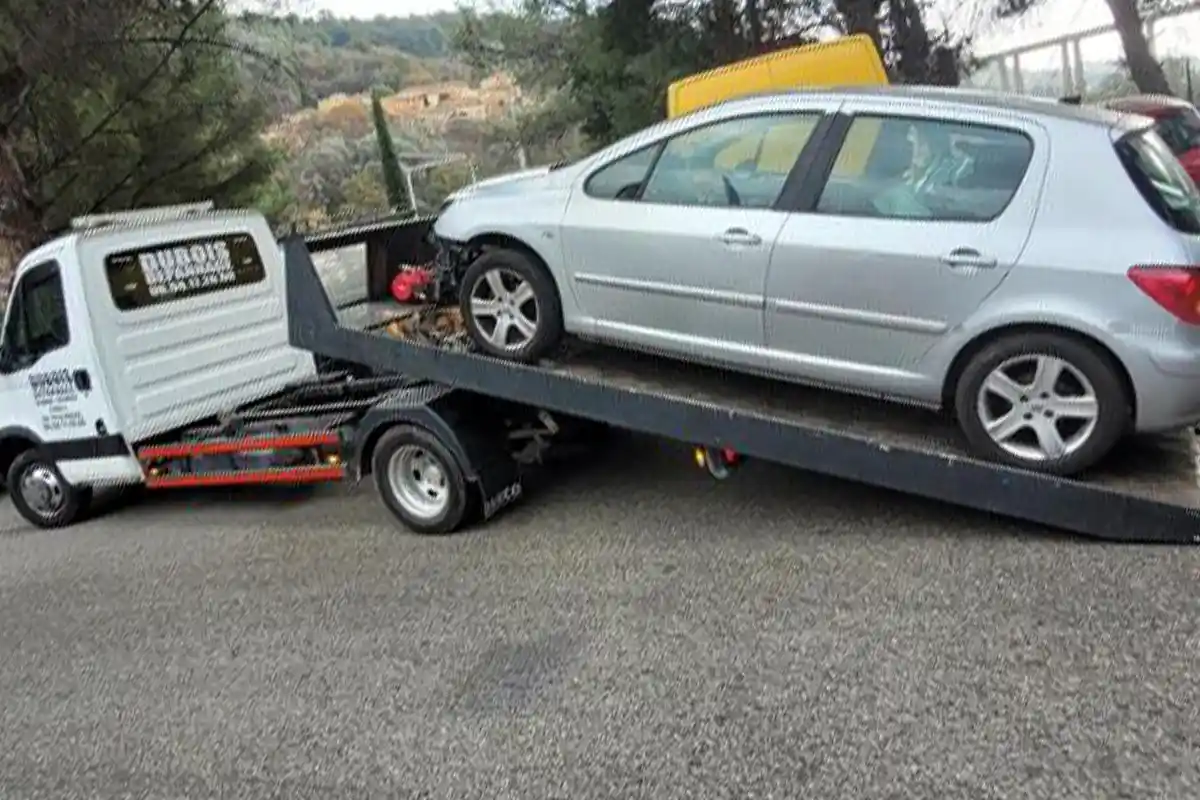 Transport de voiture à Nice dans les Alpes-Maritimes (06)